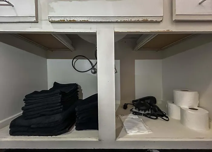 Appartement Downtown With Free In & Out Parking 1